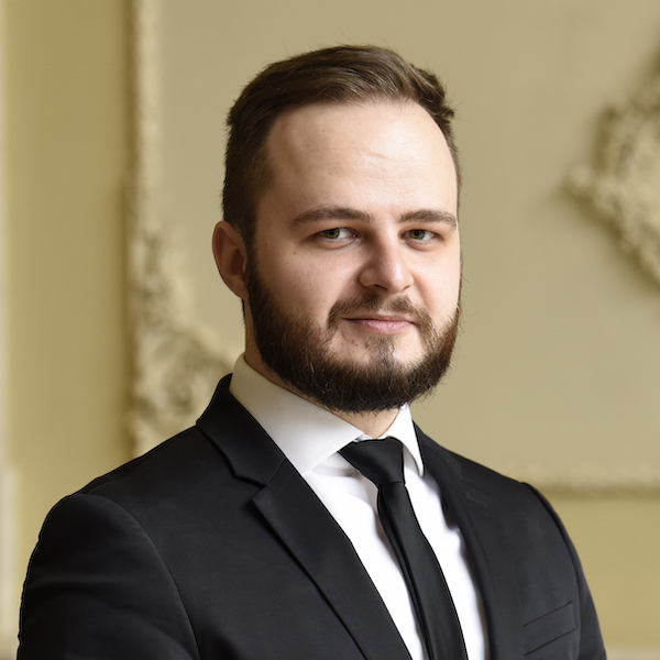 Alex Nicolai